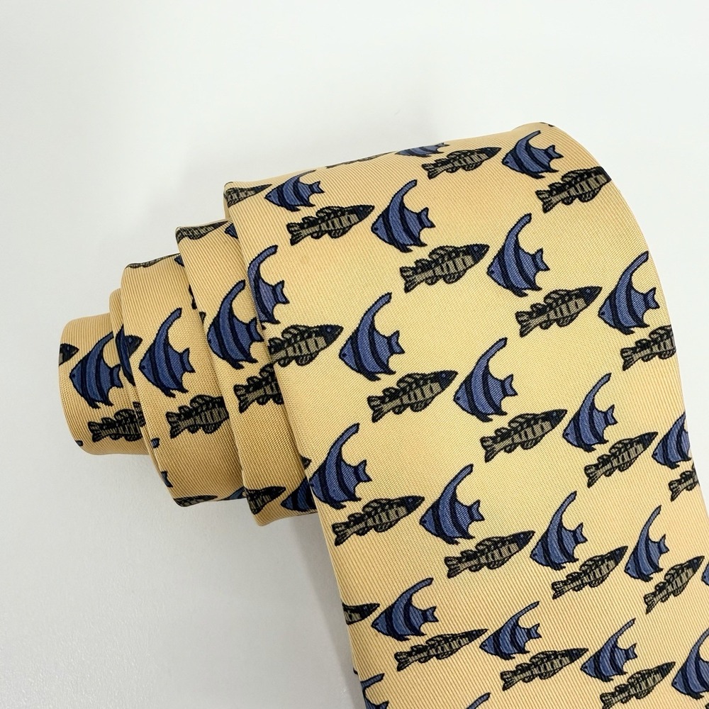 Hermes Mens Tie Fish Print Yellow/Blue Satin Silk 7336 EA 3.5" (W) x 57" (L) guc - Picture 5 of 7